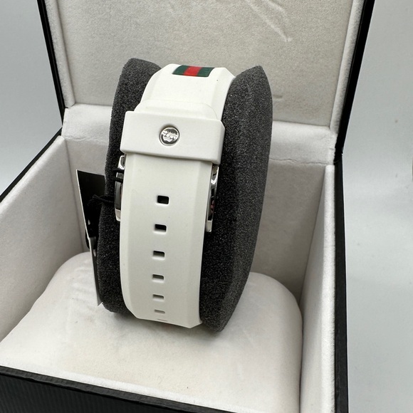 GUCCI Sync XXL Unisex Watch New - Picture 6 of 8